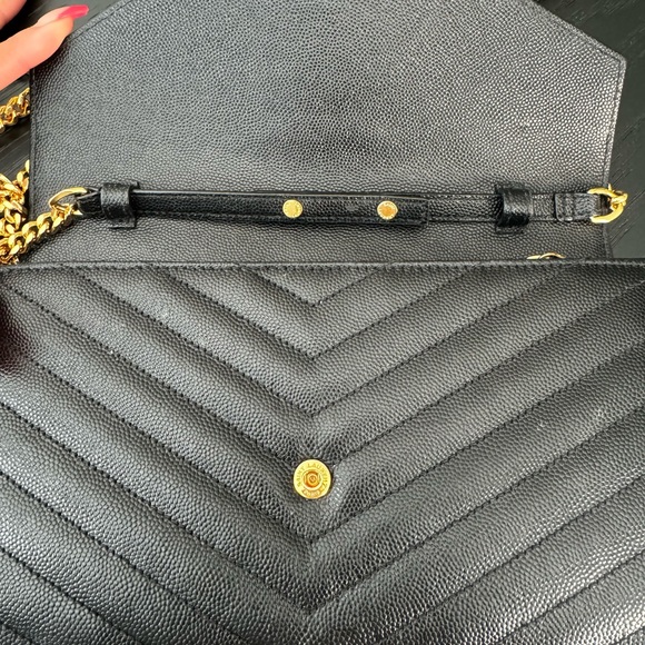 YSL Large Wallet on Chain - Picture 6 of 11